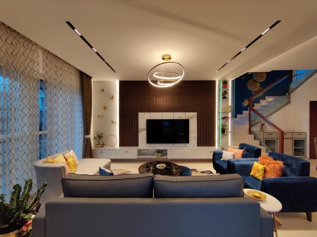 Contemporary Family Residence
